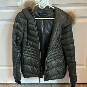 Andrew Marc puffer jacket Size M, green